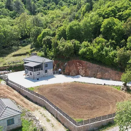 Oneiropetra 3 Apartment Mouzaki