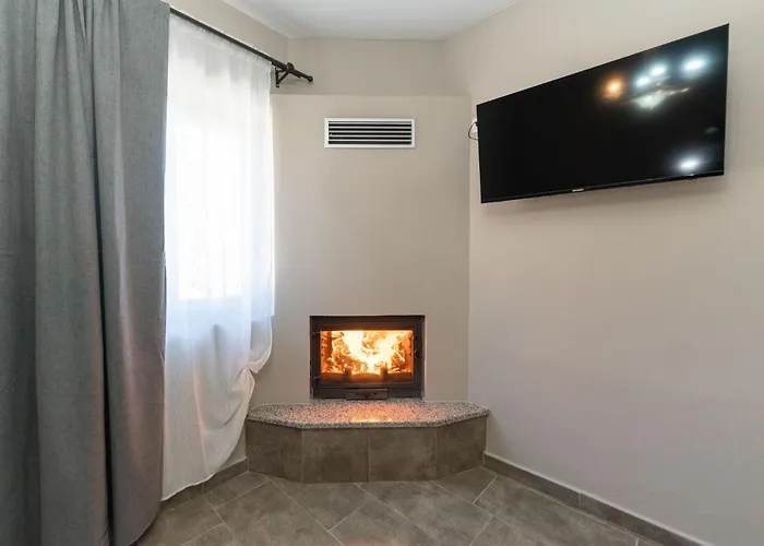 Oneiropetra 3 Apartment Mouzaki