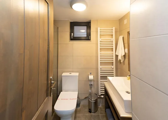 Apartment Oneiropetra 3 *