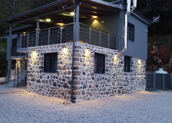 Oneiropetra 3 Mouzaki