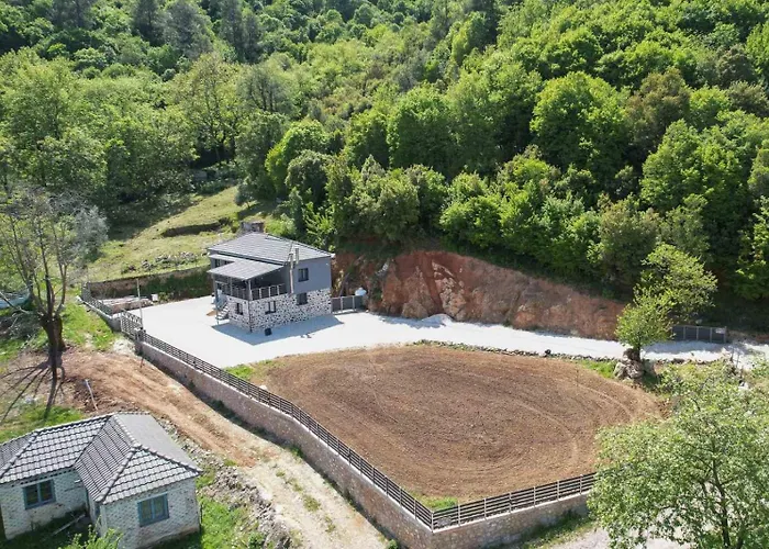 Oneiropetra 3 Apartment Mouzaki