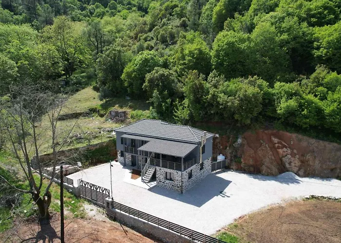 Apartment Oneiropetra 3 *