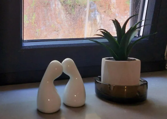 Oneiropetra 3 Mouzaki